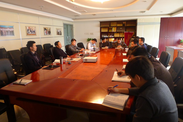 新疆事業(yè)部召開新任職干部座談會(huì)